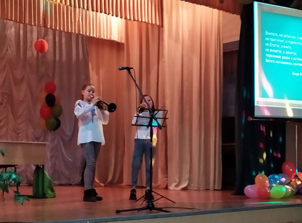 2019.10.04_den_vchytelya4