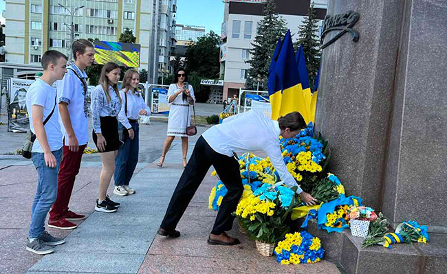 2023.08.28 Den prapora Den nezalegn