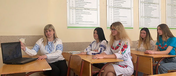 2021.05.20_Den_vishiv_siratska1