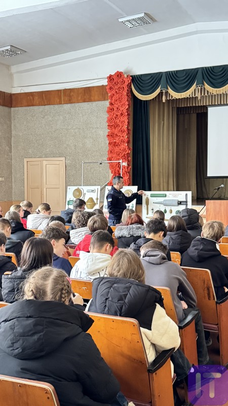 2025.05.15.mandryemo1