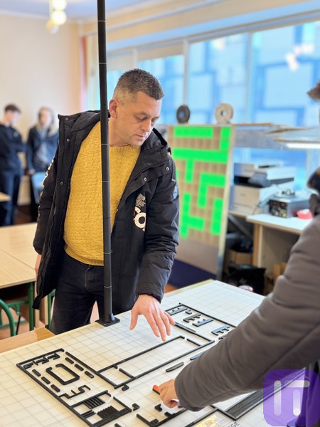 2025.05.15.mandryemo1