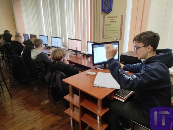 2025.05.15.mandryemo1