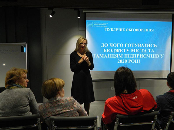 2019.11.08_Podatkova_reforma_Kaminska