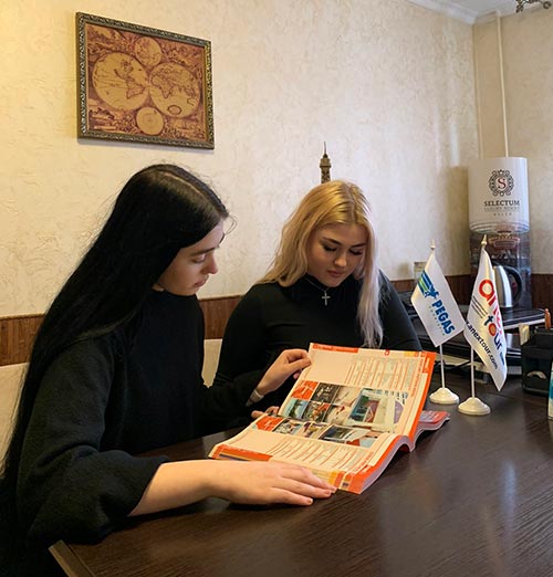 2022.02.21_Den_Eskursovoda1.jpg