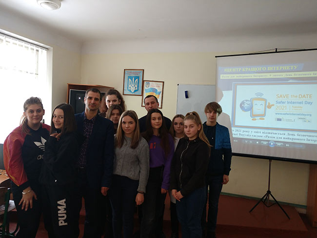 2021.02.11_Den_bezp_internetu1