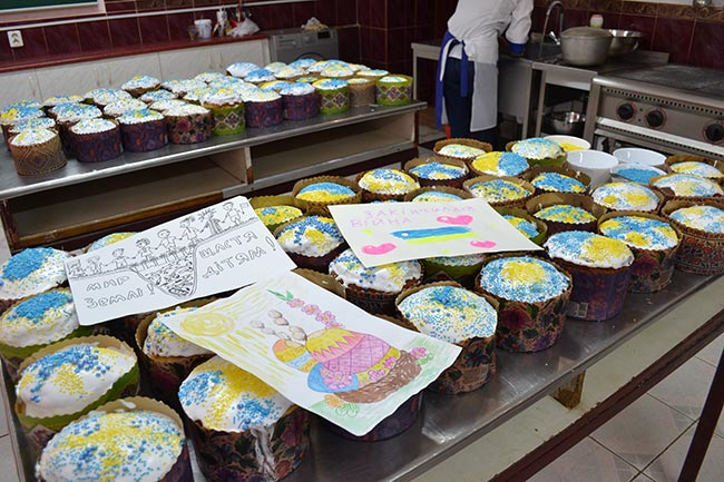 2023.04.13 Pasha Peremogi1